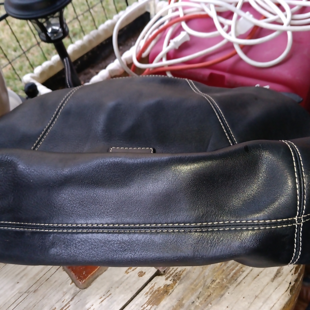 Vintage Dooney & Bourke Black Leather Hobo Bag - Picture 8 of 9